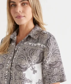 Sussan Tops|Shirts & Blouses>Bandana Print Short Sleeve Linen Shirt