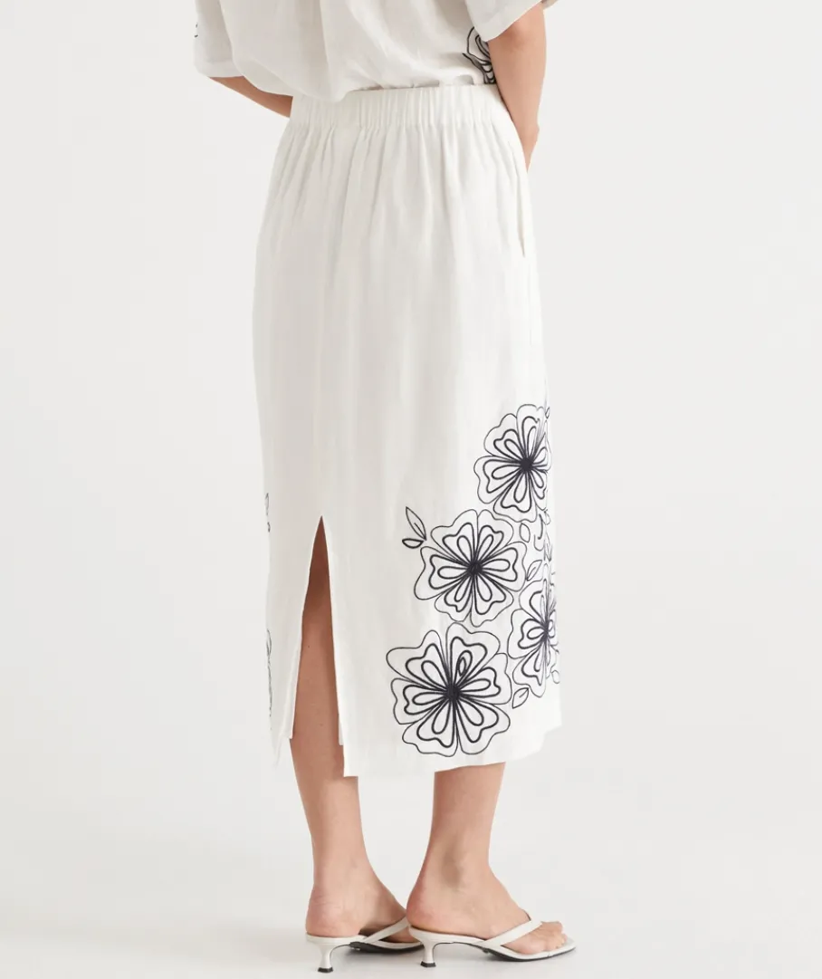 Sussan Matching Sets|Skirts>Floral Embroidered Column Skirt - White