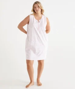 Sussan Nighties|Everyday Icons><noscript><img width=