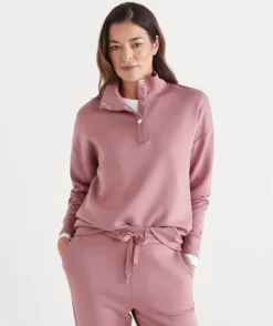 Sussan Tops|Loungewear><noscript><img width=