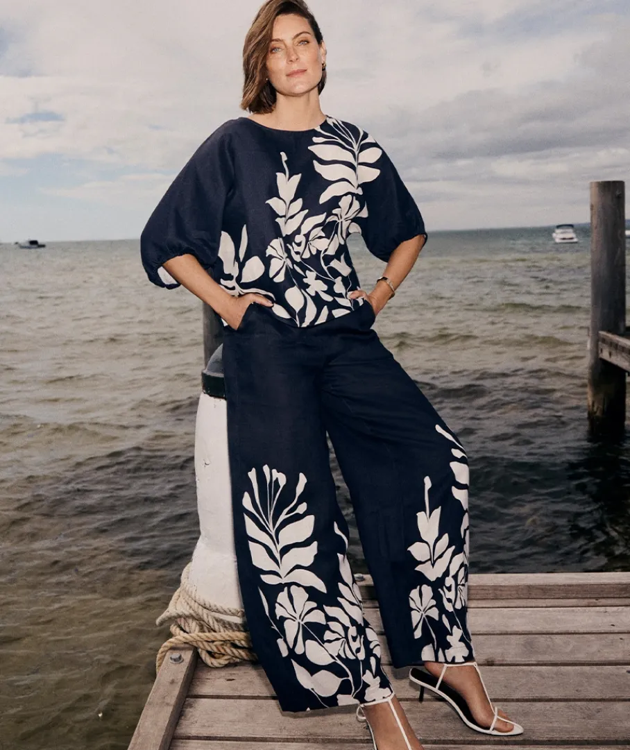Sussan Tops|Matching Sets>Palm Print 3/4 Sleeve Top -