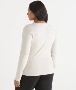 Sussan Tops|T-Shirts><noscript><img width=